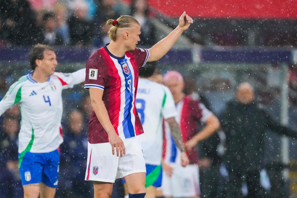 阿森纳主场遭维拉逆转，失去三分，表现不佳，球迷失望。